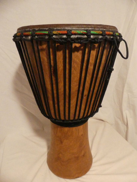 Djembe mit Pferdefell