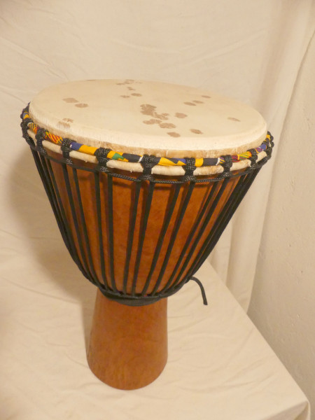 Djembe aus Lenkeholz